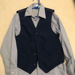 Blue van Heusen shirt and vest pants included